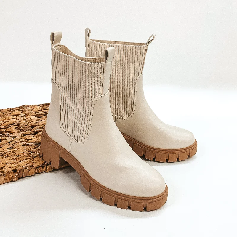 Cabin Side Sips Slip On Booties in Off White