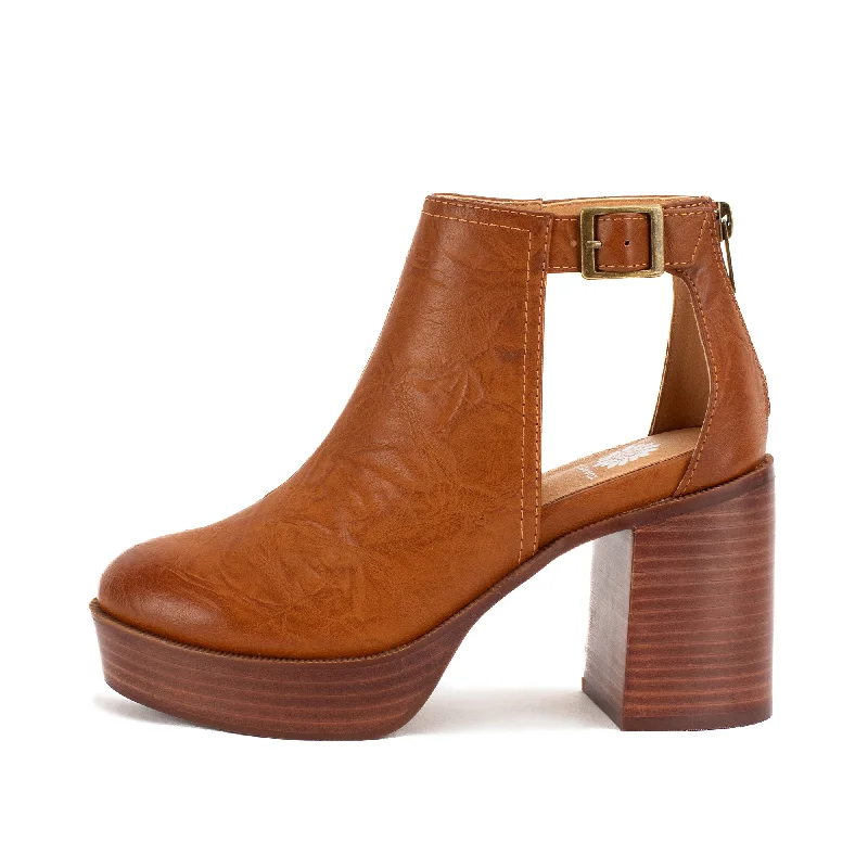 Linea Platform Clog